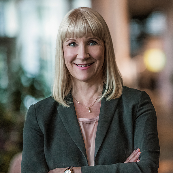Karin Wallin VD Maquire